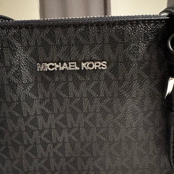Michael Kors Handbag and Wallet - Picture 4 of 16